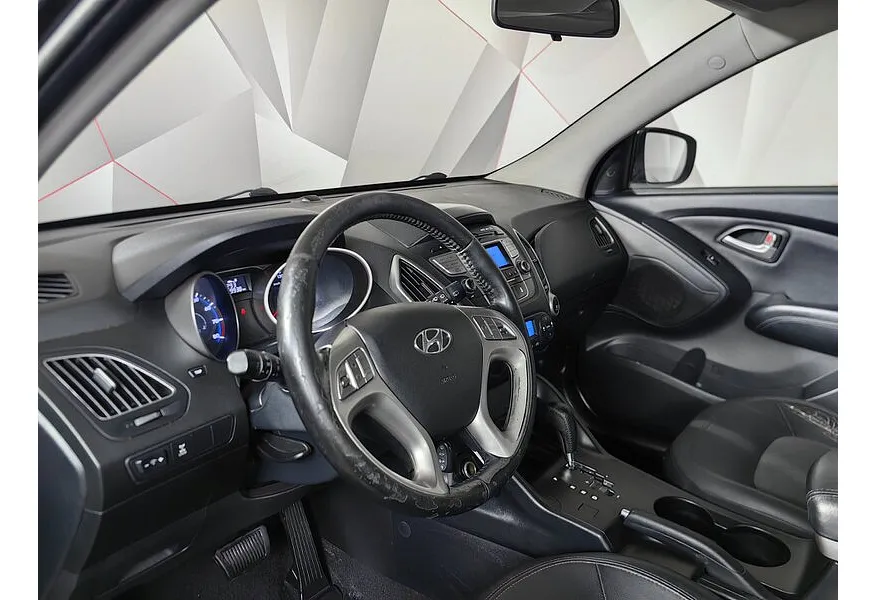Hyundai ix35 2.0 AT 4WD (150 л.с.) Comfort Черный в АВИЛОН. Слайд №17