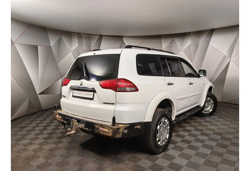 Mitsubishi Pajero Sport 2.5 DI-D AT AWD (178 л.с.) Белый в АВИЛОН. Слайд №2
