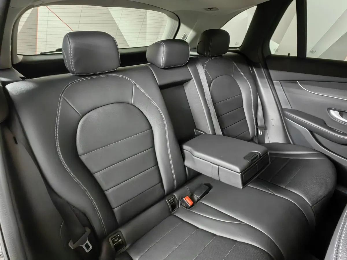 Mercedes-Benz GLC 300 9G-TRONIC 4MATIC (249 л.с.) Sport Plus (Локальная сборка) Серебристый в АВИЛОН. Слайд №16