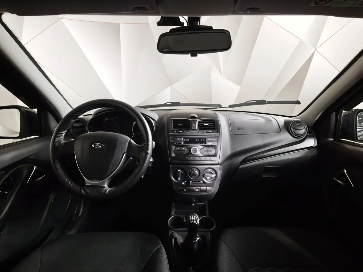 ВАЗ (Lada) Granta 1.6 MT 8кл (87 л.с.) Черный в АВИЛОН. Слайд №13