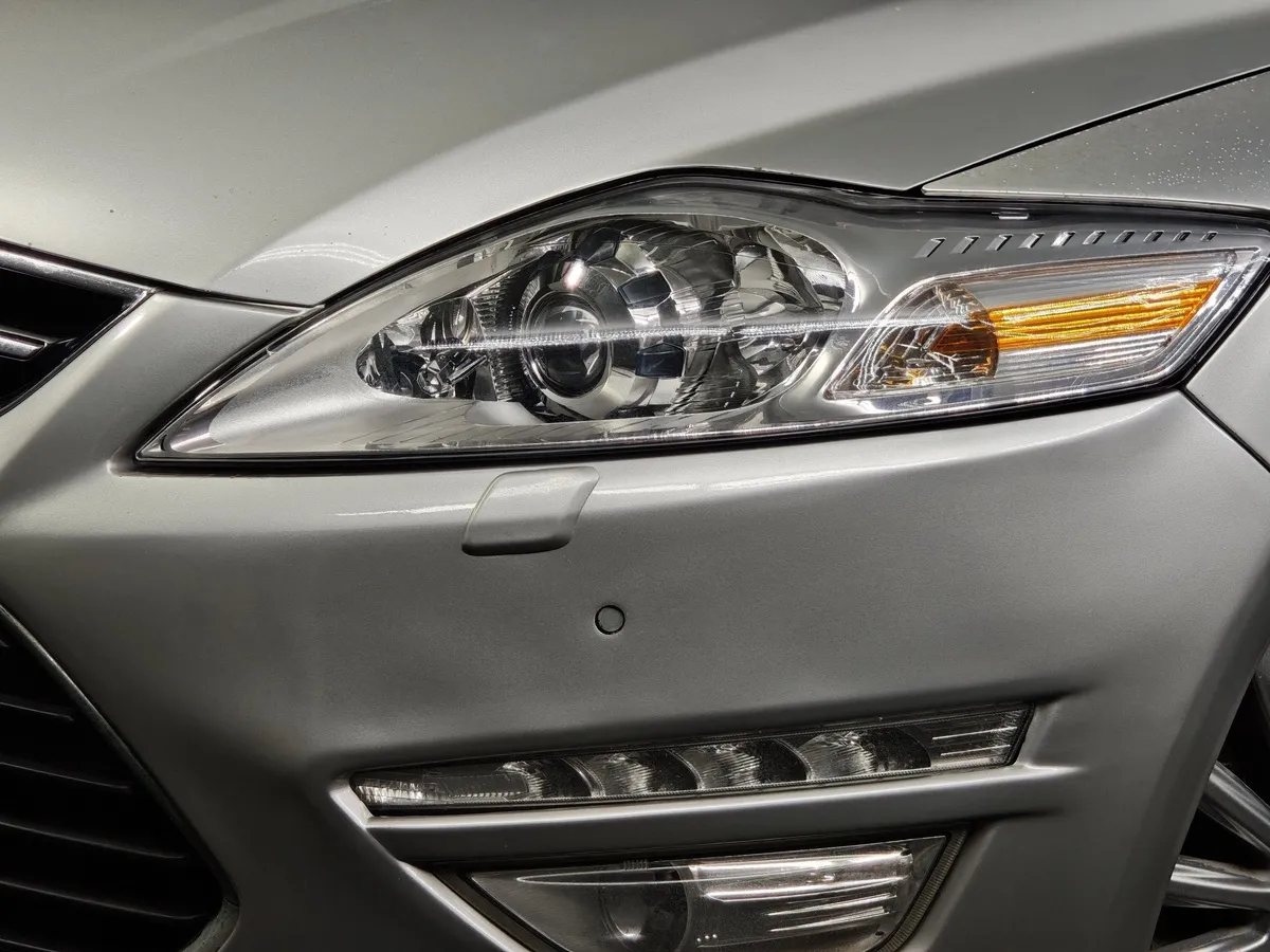 Ford Mondeo 2.0 EcoBoost PowerShift (200 л.с.) Titanium Серебристый в АВИЛОН. Слайд №10
