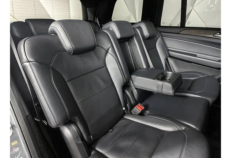 Mercedes-Benz GLS 350 d 4MATIC 9G-TRONIC (249 л.с.) Особая серия Серый в АВИЛОН. Слайд №17