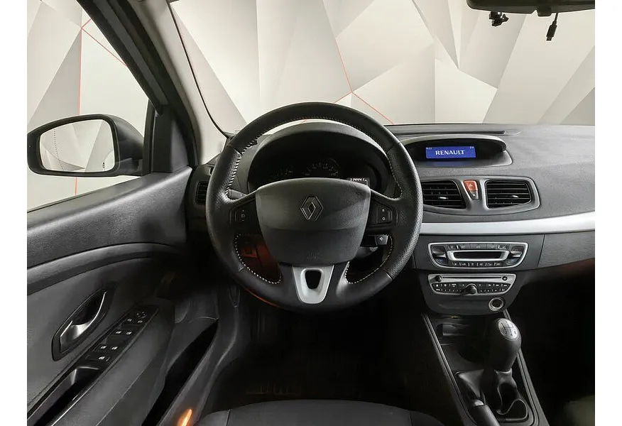 Renault Megane 1.6 MT (106 л.с.) Голубой в АВИЛОН. Слайд №19 Renault Megane 1.6 MT (106 л.с.) Голубой в АВИЛОН. Слайд №19