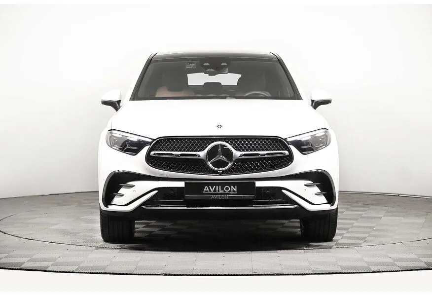 Mercedes-Benz GLC Купе 300 9G-TRONIC 4MATIC (272 л.с.) Белый в АВИЛОН. Слайд №3