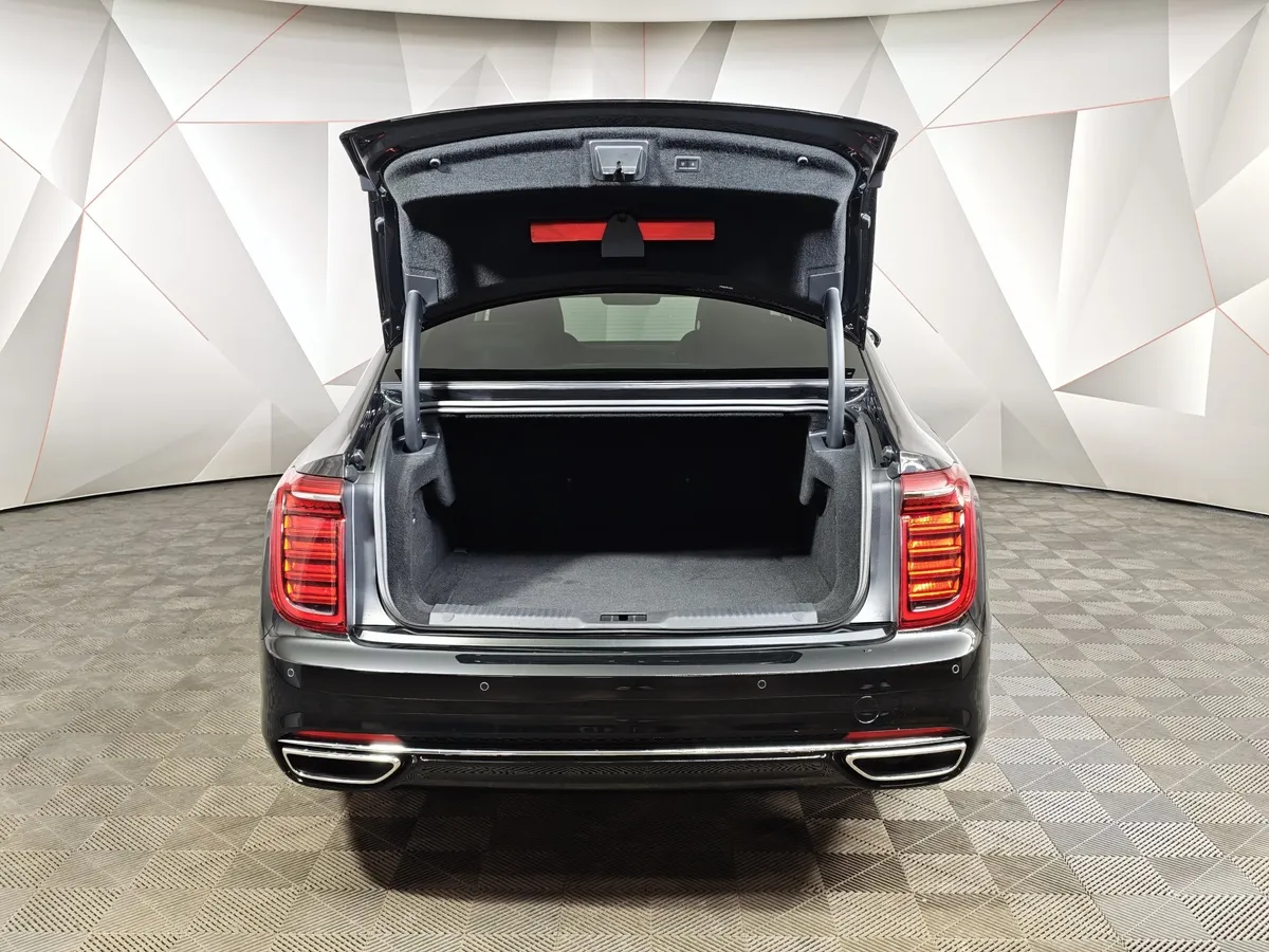 Hongqi H9 2.0T AT (245 л.с.) Делюкс двухцветный Черный в АВИЛОН. Слайд №12