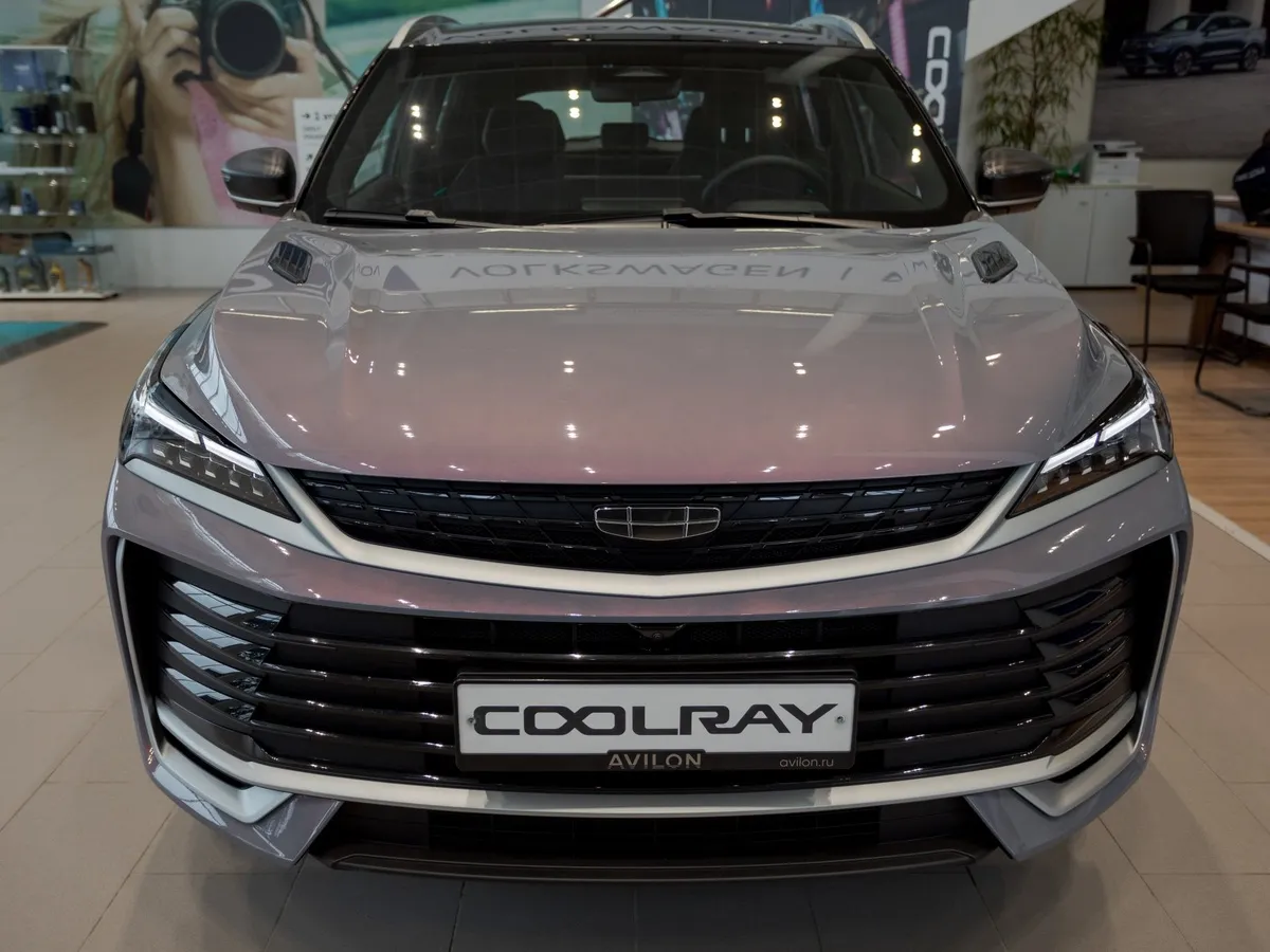 Geely Coolray 1.5T 7DCT (147 л.с.) Эксклюзив Фиолетовый в АВИЛОН. Слайд №10