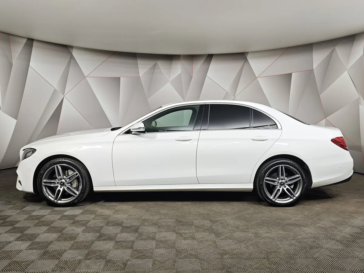 Mercedes-Benz E-Класс E 200 4MATIC 9G-TRONIC (184 л.с.) Белый в АВИЛОН. Слайд №5