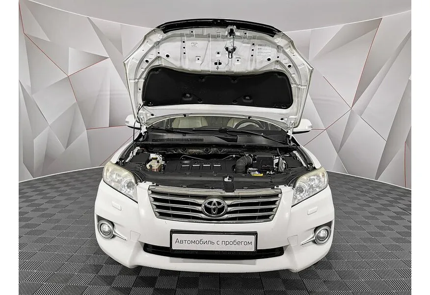 Toyota RAV4 2.0 CVT (148 л.с.) Стандарт Белый в АВИЛОН. Слайд №11