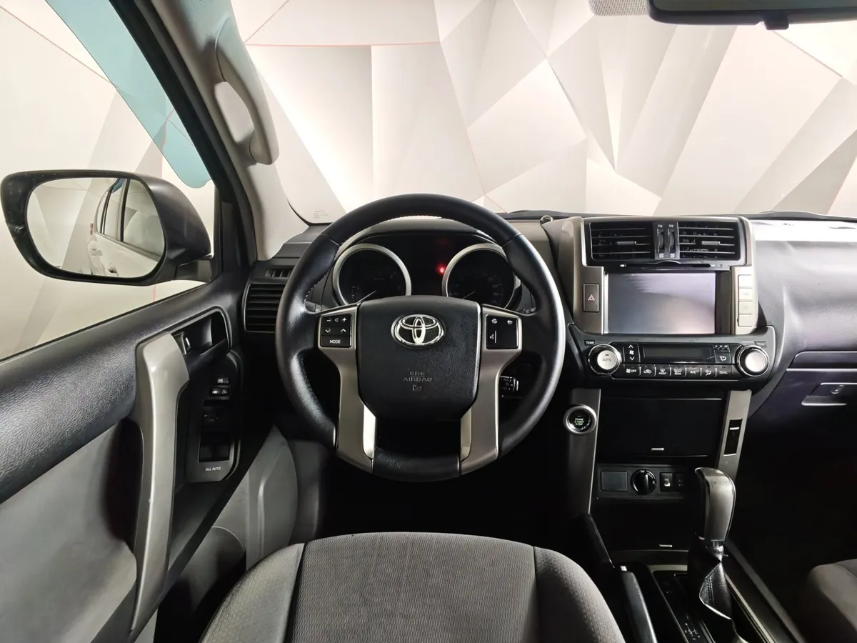 Toyota Land Cruiser Prado 3.0 D AT 4WD (5 мест) (173 л.с.) Белый в АВИЛОН. Слайд №20