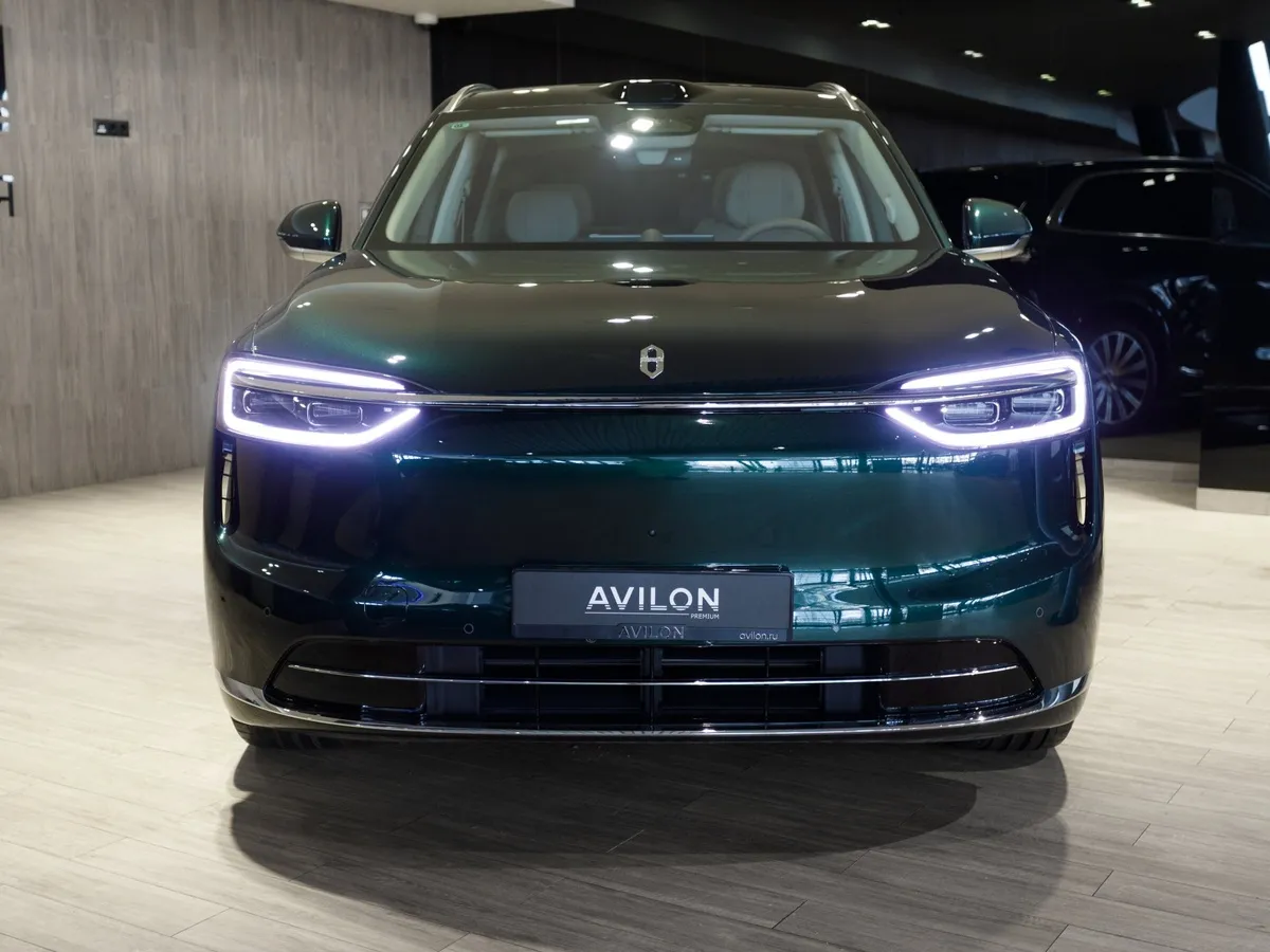 AITO M7 1.5 AT AWD (449 л.с.) Ultra Зеленый в АВИЛОН. Слайд №2