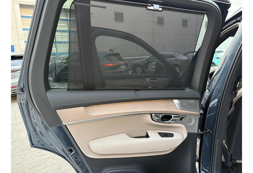 Volvo XC90 2.0 T8 plug-inhybrid AT AWD (7 мест) (455 л.с.) Ultra Bright Синий в АВИЛОН. Слайд №14