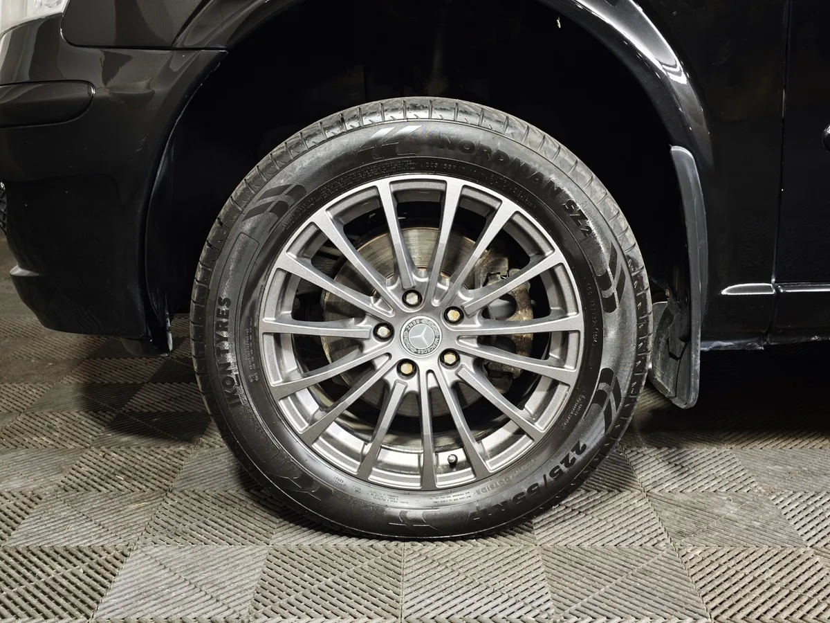 Mercedes-Benz Viano 2.2 CDi TouchShift 4MATIC удлиненный (163 л.с.) Черный в АВИЛОН. Слайд №9
