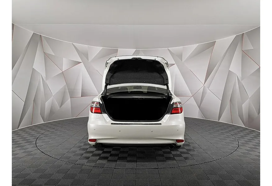 Toyota Camry 2.5 AT (181 л.с.) Белый в АВИЛОН. Слайд №12