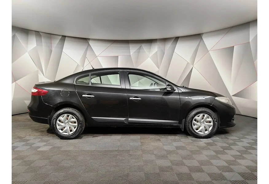 Renault Fluence 1.6 MT (110 л.с.) Черный в АВИЛОН. Слайд №6 Renault Fluence 1.6 MT (110 л.с.) Черный в АВИЛОН. Слайд №6