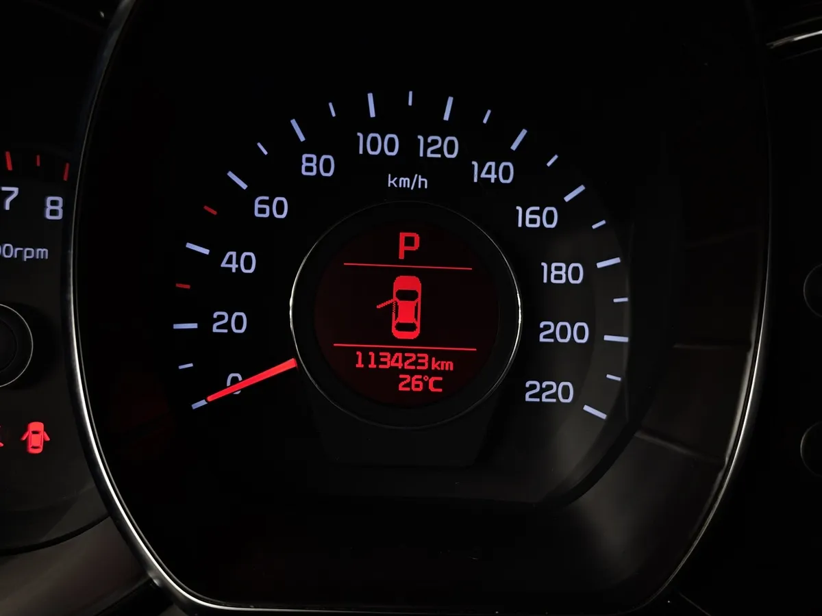 Kia Rio 1.6 AT (123 л.с.) Черный в АВИЛОН. Слайд №14