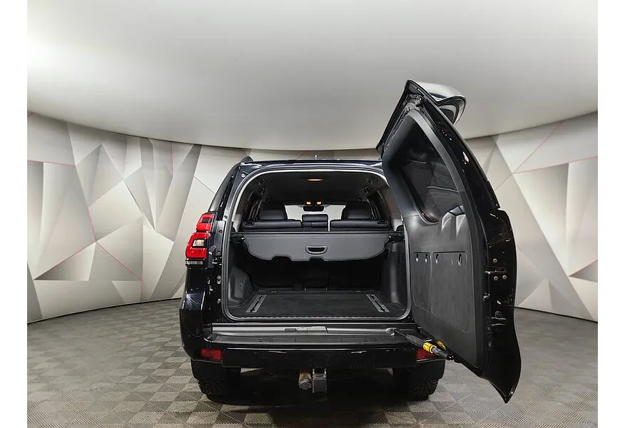 Toyota Land Cruiser Prado 4.0 AT AWD (249 л.с.) Черный в АВИЛОН. Слайд №12