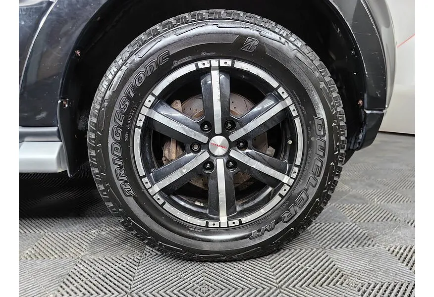 АВИЛОН - Mitsubishi Pajero 3.2 DI-D AT AWD (200 л.с.) Черный - slide 15