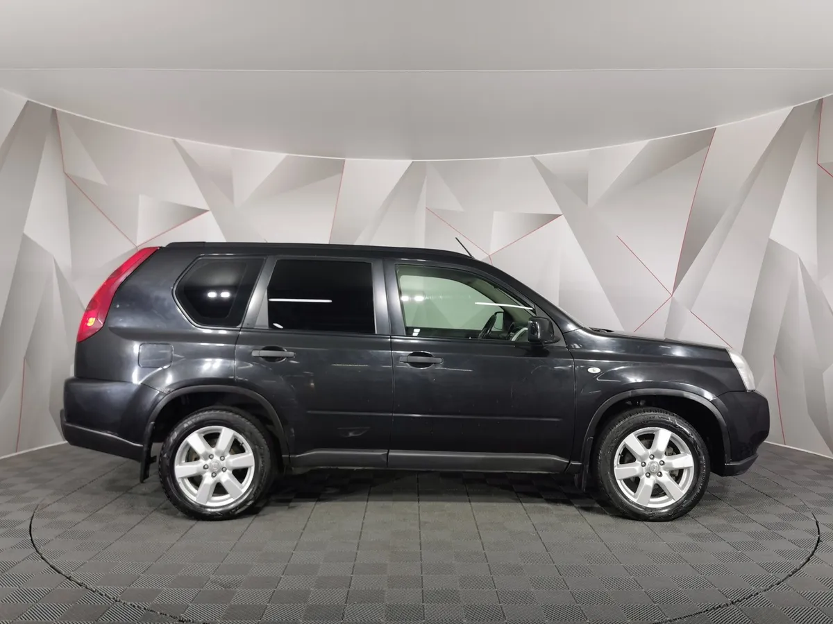 Nissan X-Trail 2.0 CVT AWD (141 л.с.) Черный в АВИЛОН. Слайд №6