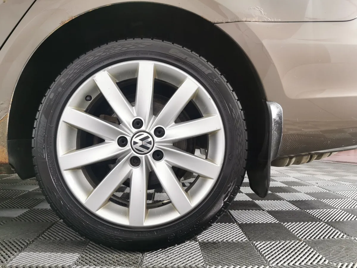 Volkswagen Jetta 1.4 TSI DSG (150 л.с.) Highline Коричневый в АВИЛОН. Слайд №9