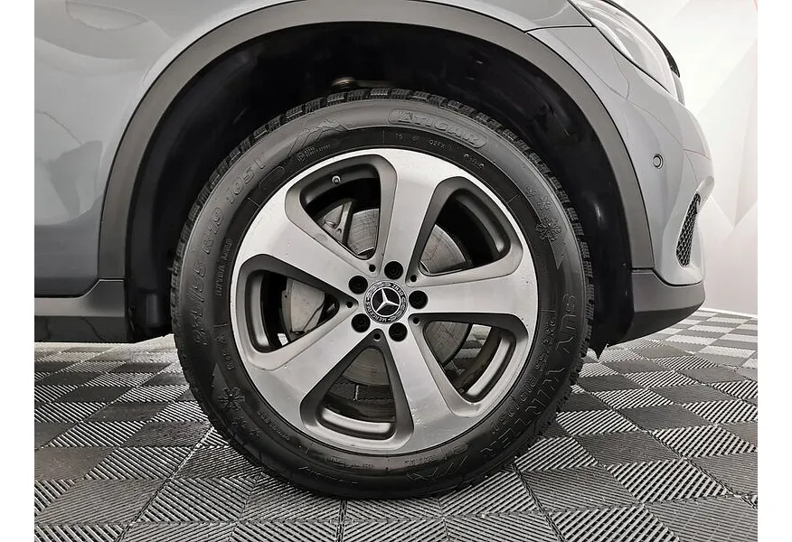 Mercedes-Benz GLC 250 d 9G-TRONIC 4MATIC (204 л.с.) Особая серия Серый в АВИЛОН. Слайд №9