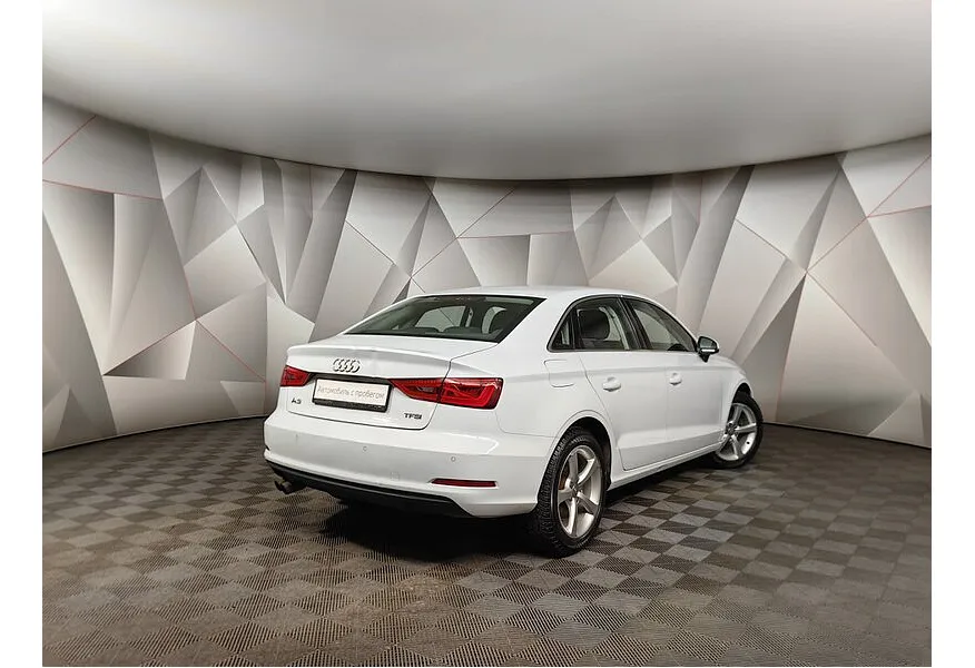 Audi A3 1.4 TFSI AT (150 л.с.) Белый в АВИЛОН. Слайд №2