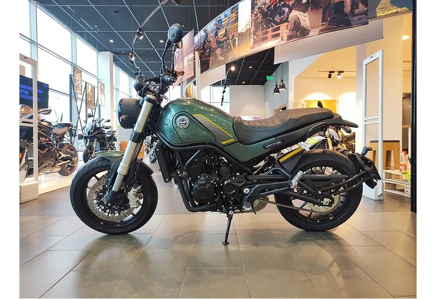 АВИЛОН - Benelli Leoncino 500 500 см³ (47 л.с.) 500 Зеленый - slide 2