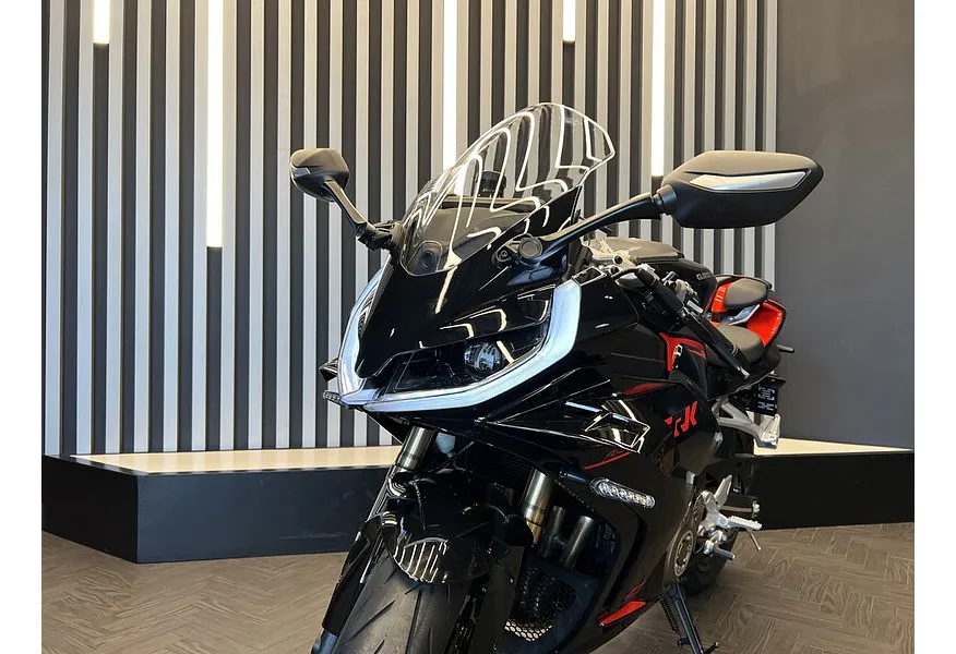 QJMOTOR SRK 421 RR 421 см³ (77 л.с.) (77) 421 в АВИЛОН. Слайд №15