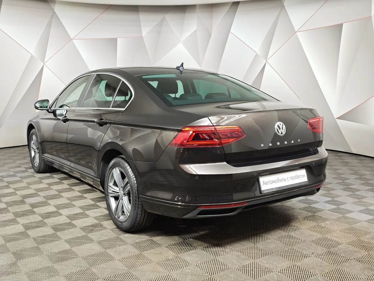 Volkswagen Passat 1.4 TSI DSG (150 л.с.) Business Коричневый в АВИЛОН. Слайд №4