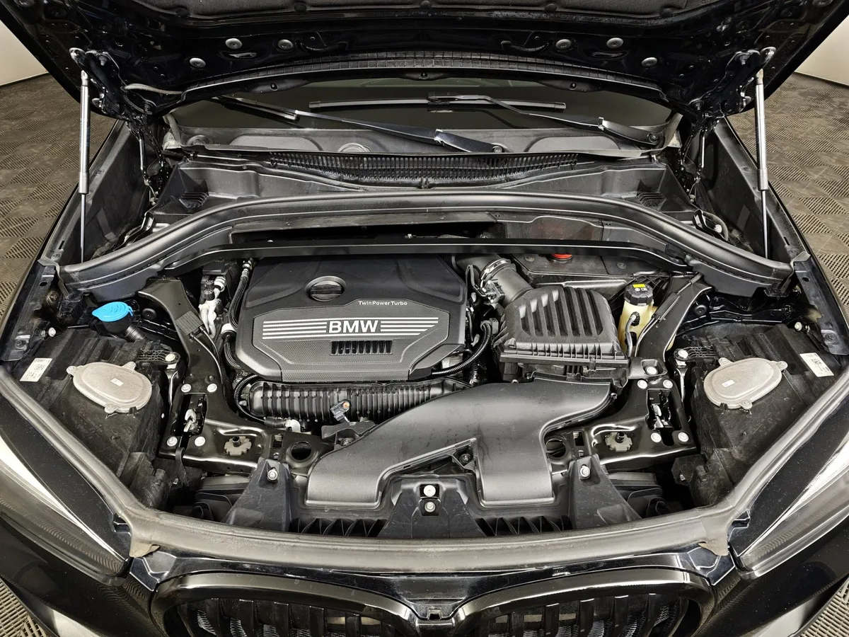 BMW X1 20i xDrive Steptronic AT (192 л.с.) Черный в АВИЛОН. Слайд №10