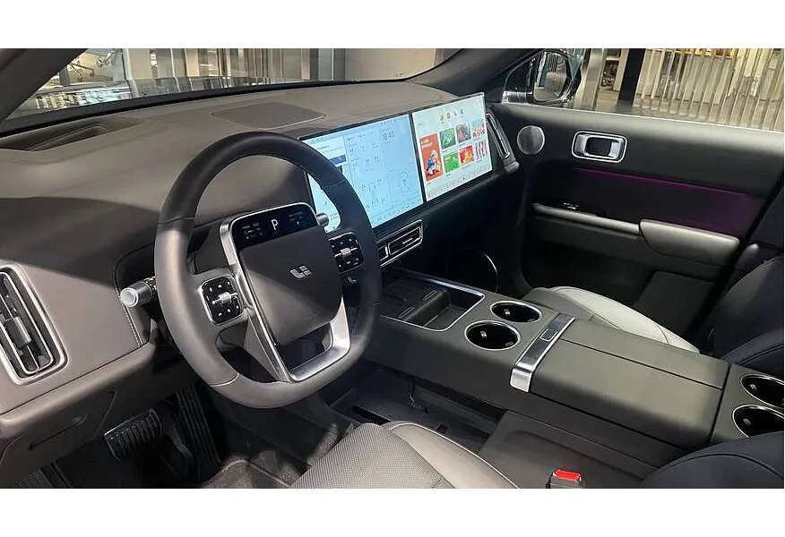 Li Auto L9 1.5 AT 4WD (449 л.с.) Ultra Белый в АВИЛОН. Слайд №8