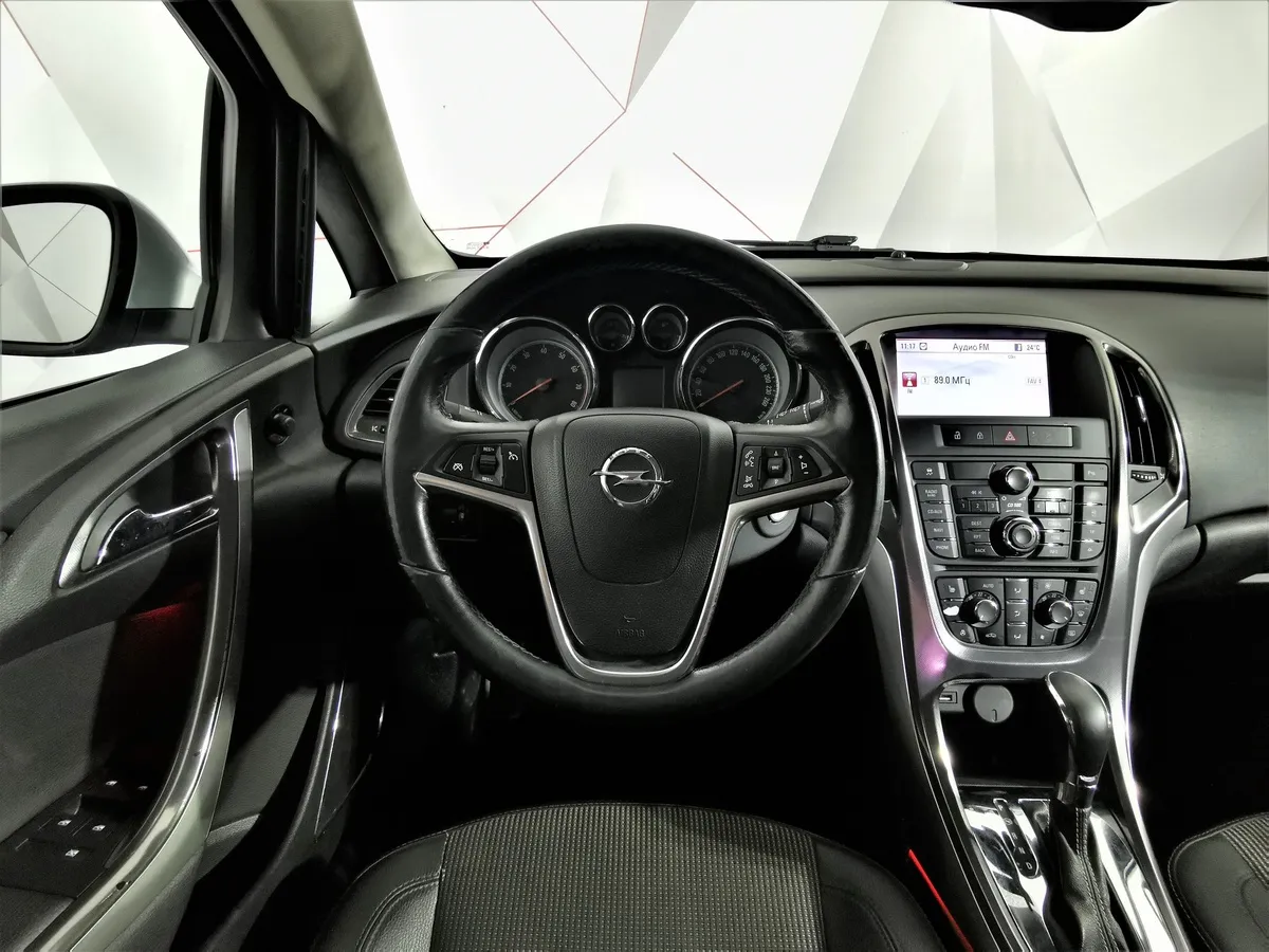Opel Astra 1.6 AT (115 л.с.) Серебристый в АВИЛОН. Слайд №18