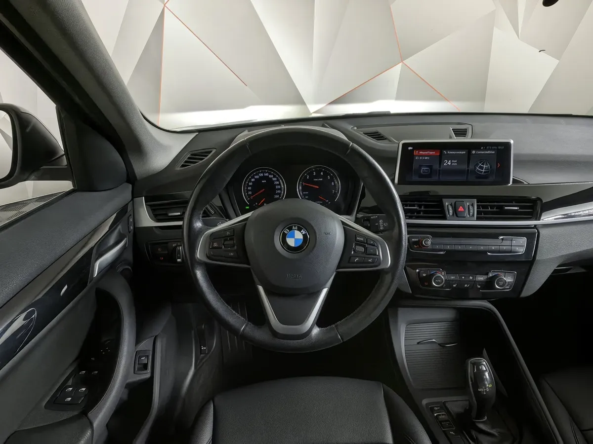 BMW X1 18i sDrive (140 л.с.) SE Серый в АВИЛОН. Слайд №15