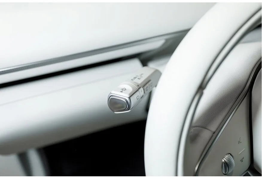 LIVE. Слайд №18