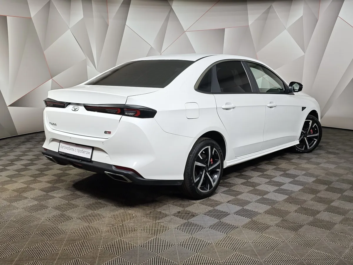 Kaiyi E5 1.5 CVT 2WD (147 л.с.) Luxury Белый в АВИЛОН. Слайд №2