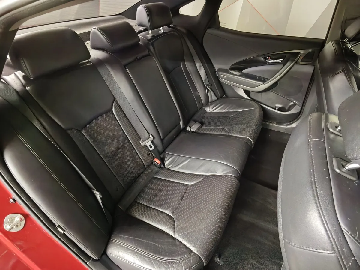 Hyundai Grandeur 3.0 AT (250 л.с.) Business Красный в АВИЛОН. Слайд №17