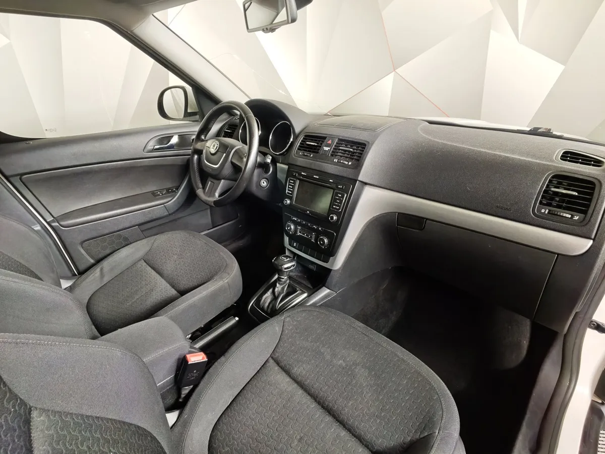 Skoda Yeti 1.2 TSI DSG (105 л.с.) Active Белый в АВИЛОН. Слайд №13