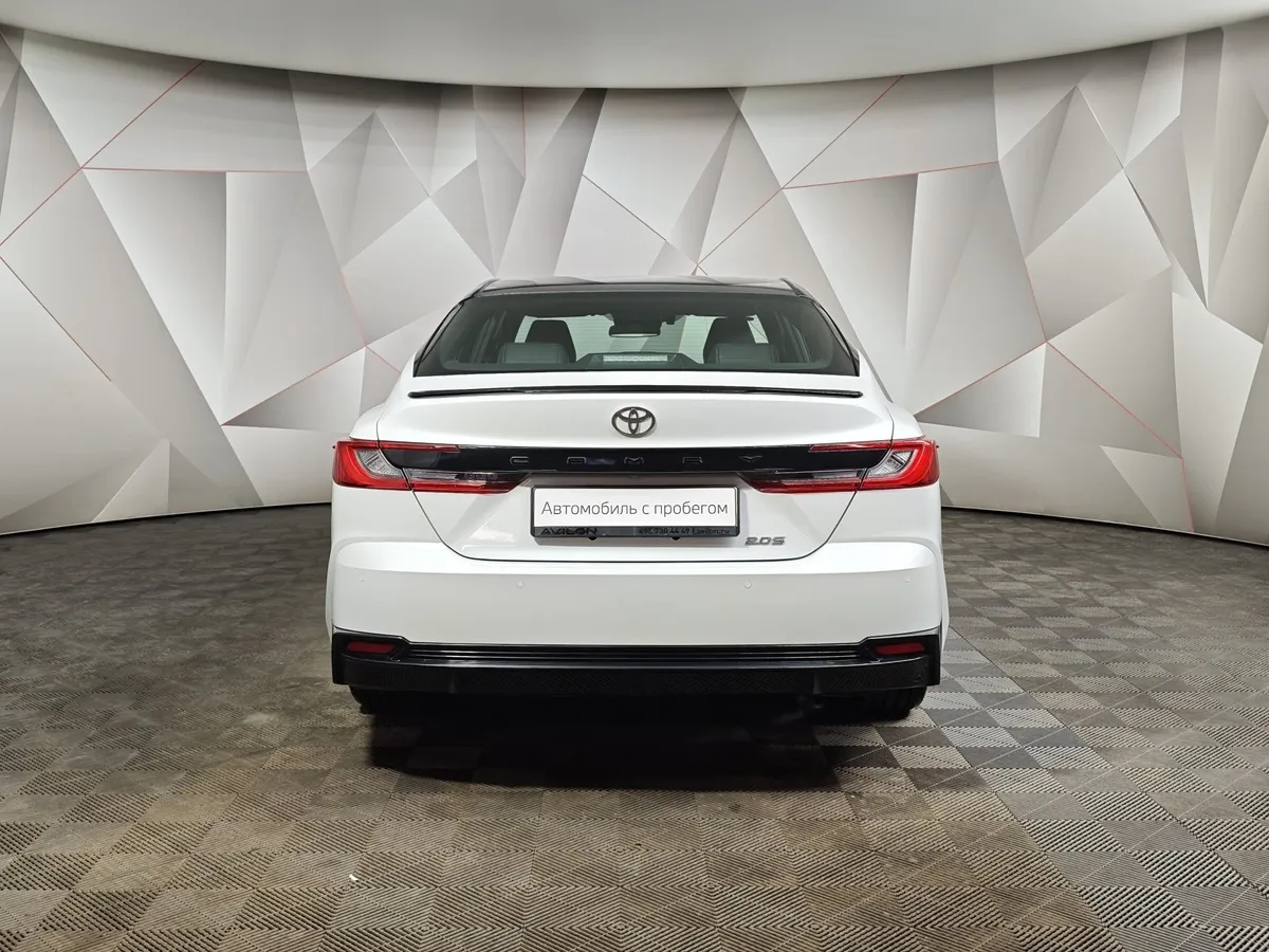 Toyota Camry 2.0 AT (173 л.с.) Sport Белый в АВИЛОН. Слайд №8