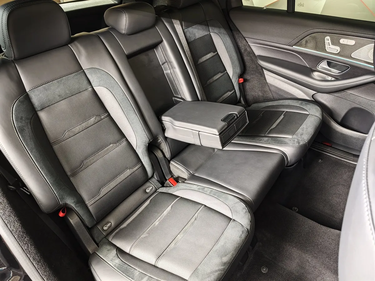 Mercedes-Benz GLE 53 9G 4MATIC+ (435 л.с.) Черный в АВИЛОН. Слайд №16