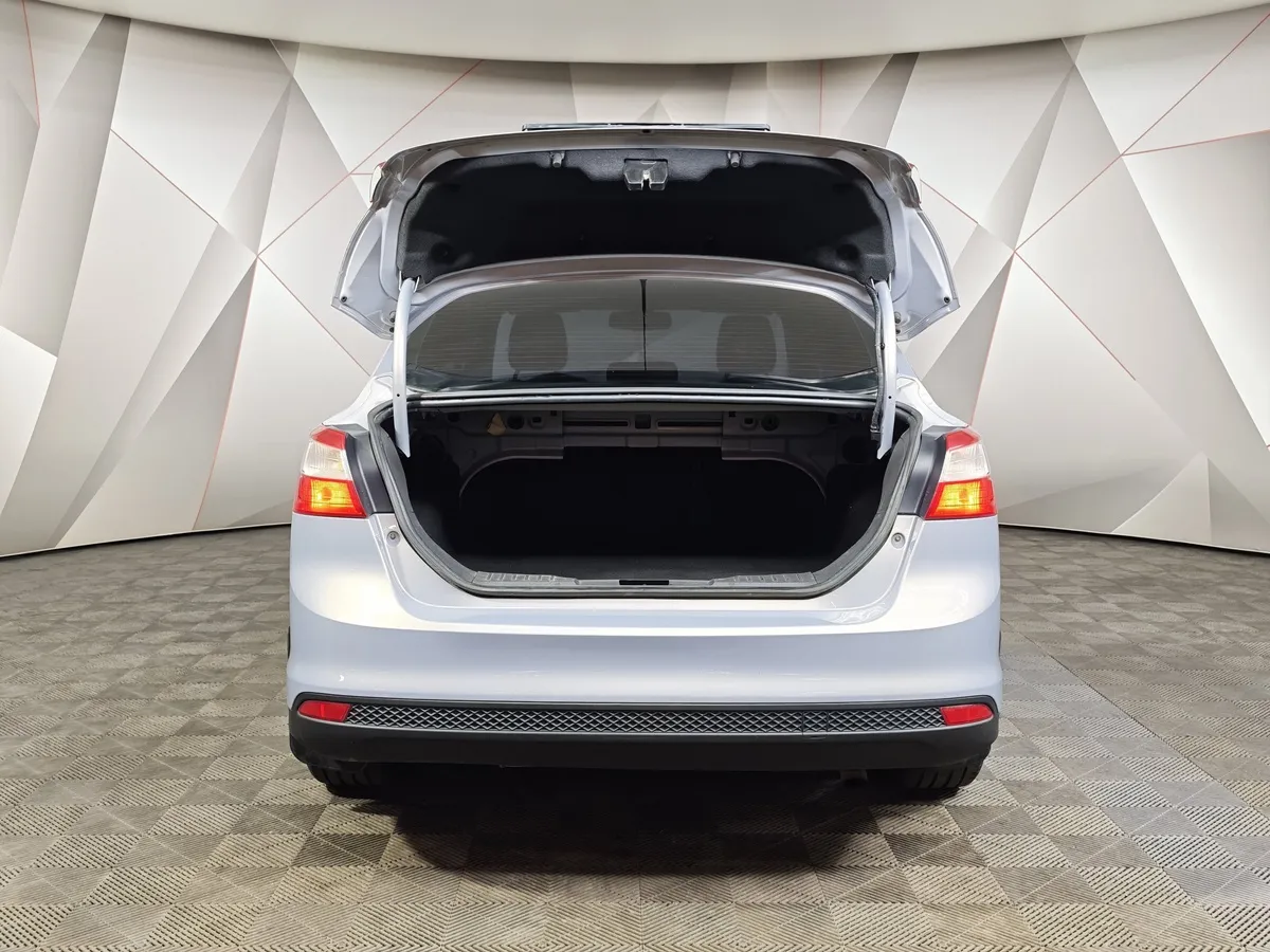 Ford Focus 1.6 Ti-VCT PowerShift (125 л.с.) Trend Голубой в АВИЛОН. Слайд №9