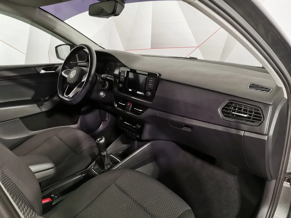 Volkswagen Polo 1.6 MT (105 л.с.) Trendline Серый в АВИЛОН. Слайд №12