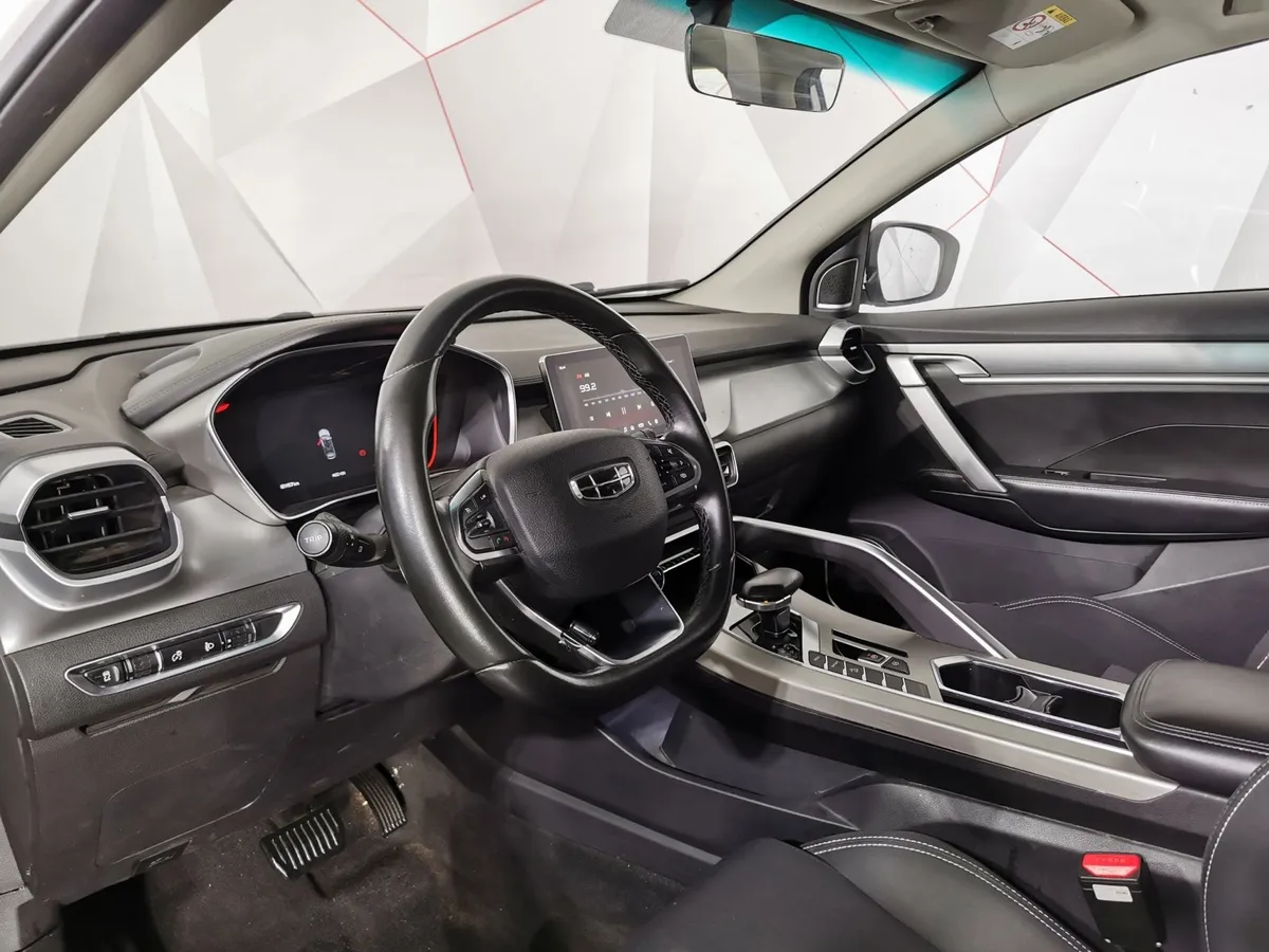 Geely Coolray 1.5T 7DCT 2WD (150 л.с.) Comfort Белый в АВИЛОН. Слайд №12