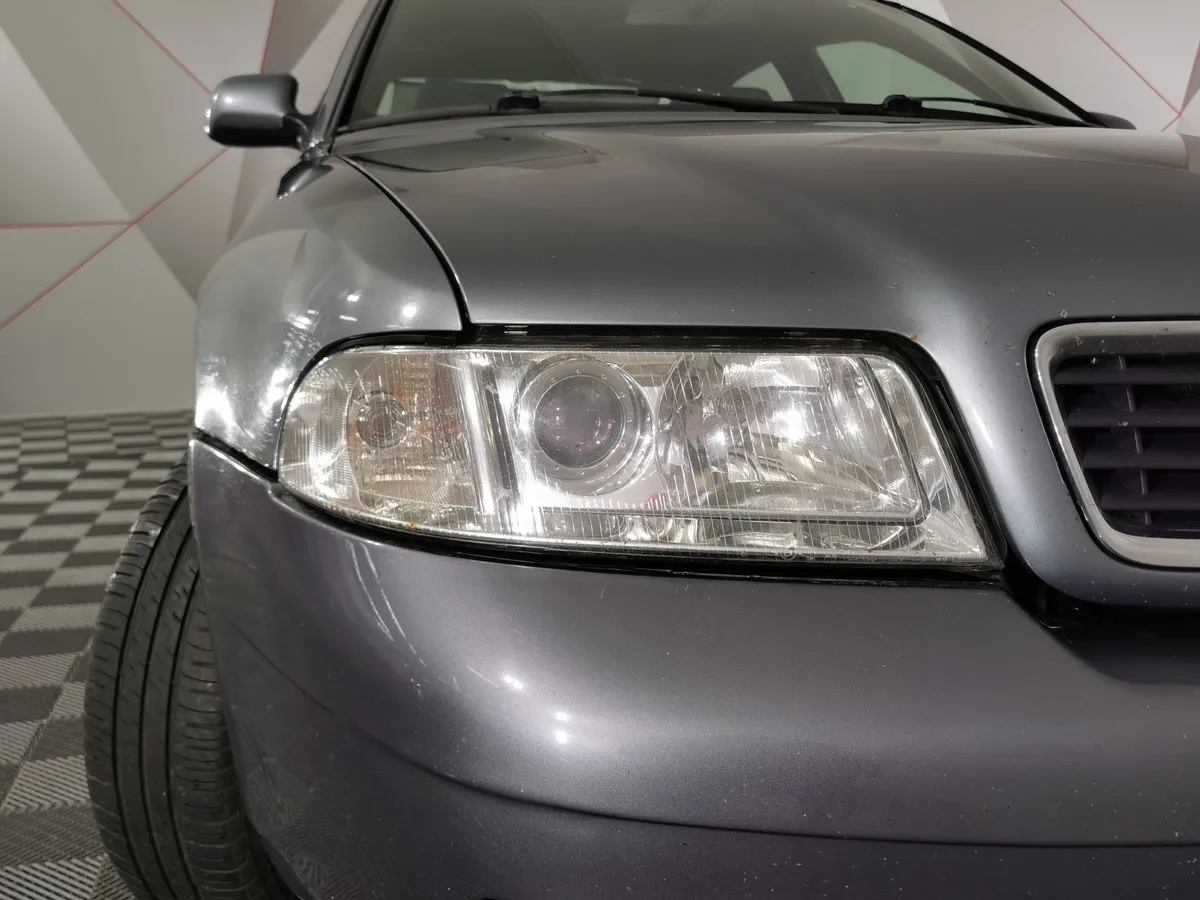 Audi A4 1.6 MT (101 л.с.) Белый в АВИЛОН. Слайд №10