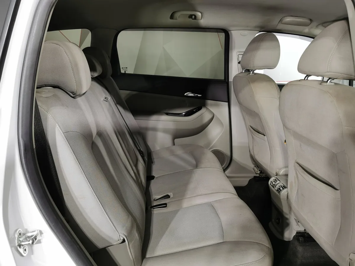 Chevrolet Orlando 1.8 MT (141 л.с.) Белый в АВИЛОН. Слайд №15