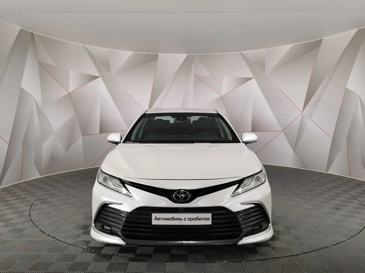 Toyota Camry 3.5 AT (249 л.с.) Белый в АВИЛОН. Слайд №7