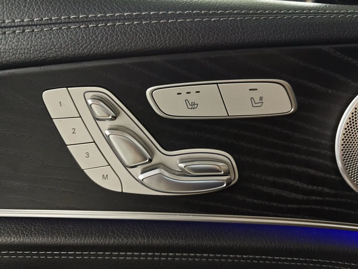 Mercedes-Benz E-Класс E 300 9G-TRONIC (245 л.с.) Sport Plus Белый в АВИЛОН. Слайд №21