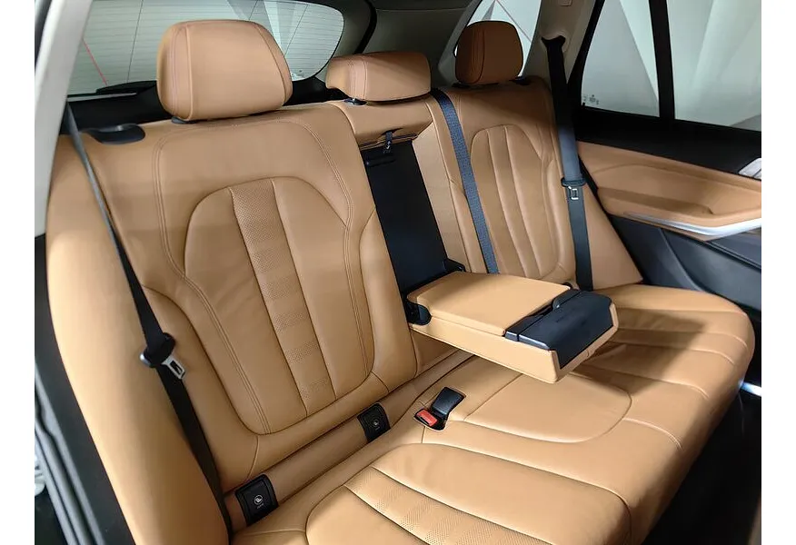 BMW X5 xDrive25d Steptronic (231 л.с.) Business Черный в АВИЛОН. Слайд №14