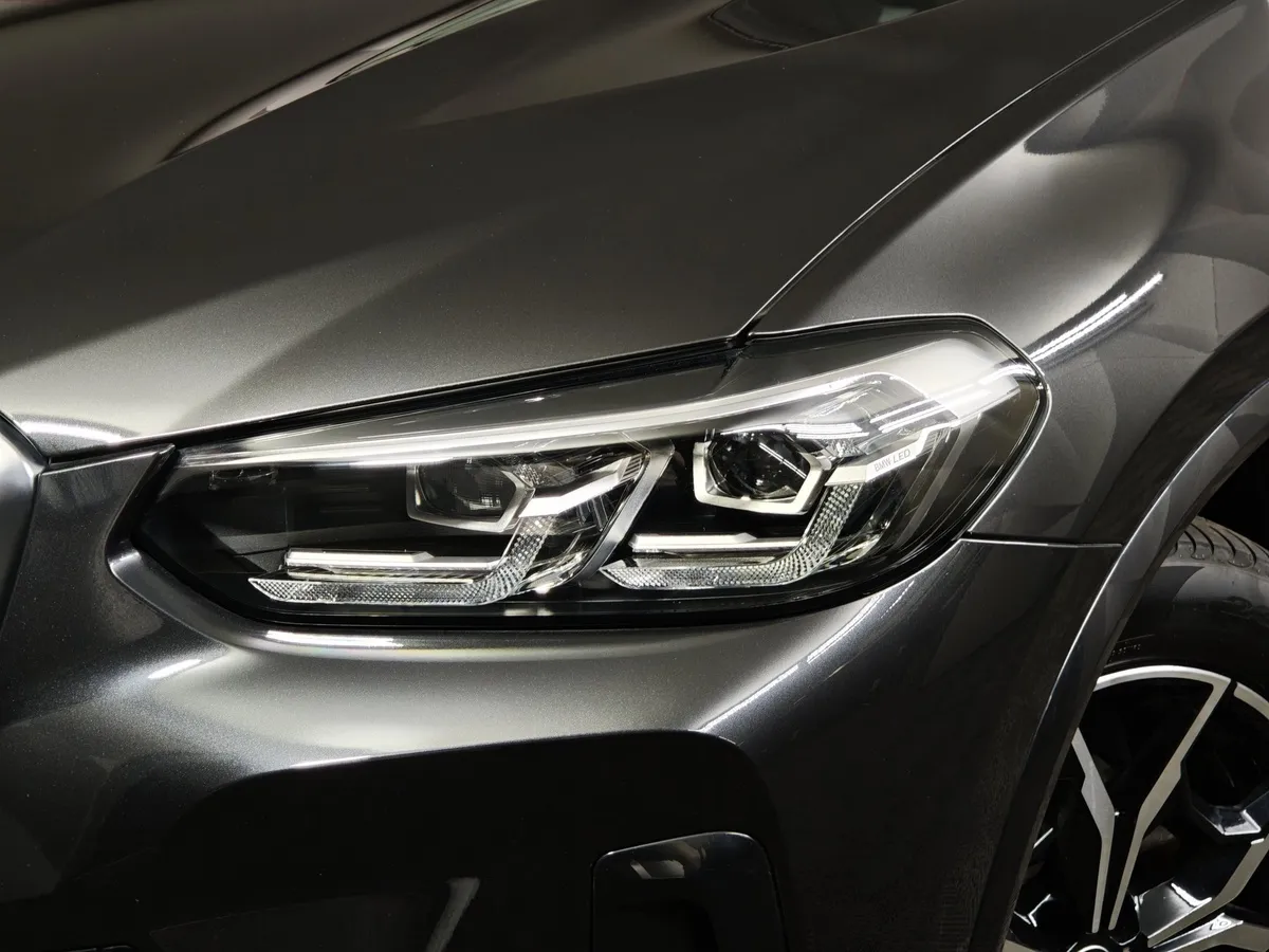 BMW X3 xDrive20i AT (184 л.с.) Черный в АВИЛОН. Слайд №8
