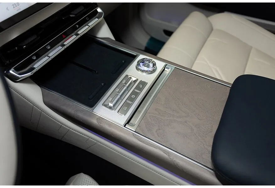 Zeekr 9X 2.0h AT 4WD (1177 л.с.) Max Белый в АВИЛОН. Слайд №20