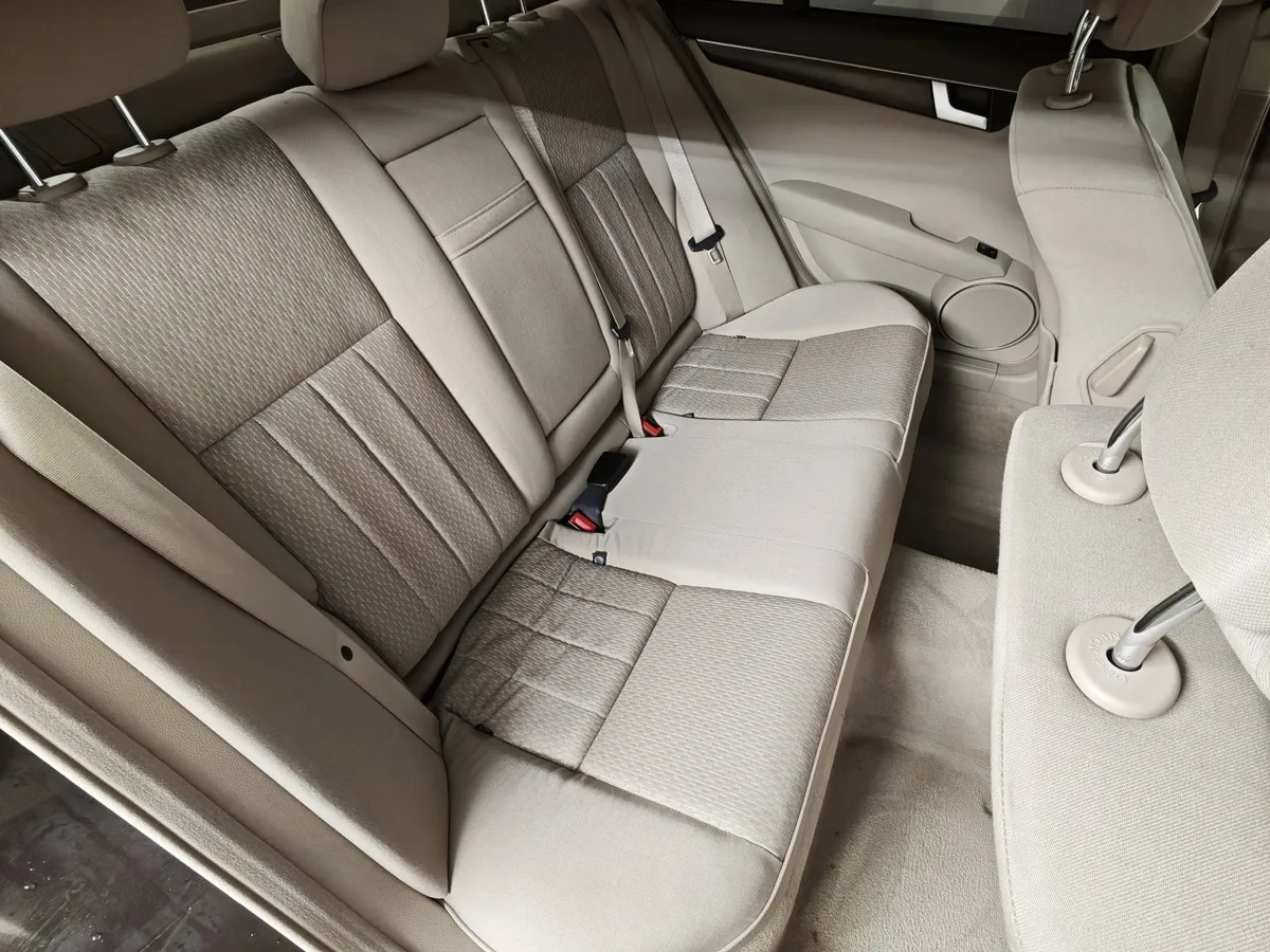 Mercedes-Benz C-Класс C 250 BlueEfficiency 7G-Tronic Plus (204 л.с.) Avangarde Sport+ Коричневый в АВИЛОН. Слайд №15