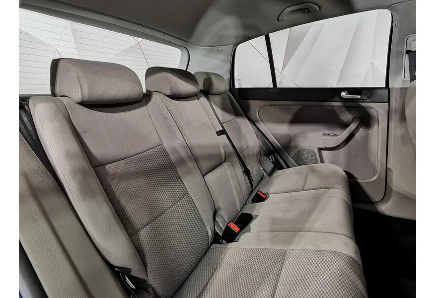 Volkswagen Golf 1.4 TSI MT (122 л.с.) Trendline Синий в АВИЛОН. Слайд №16